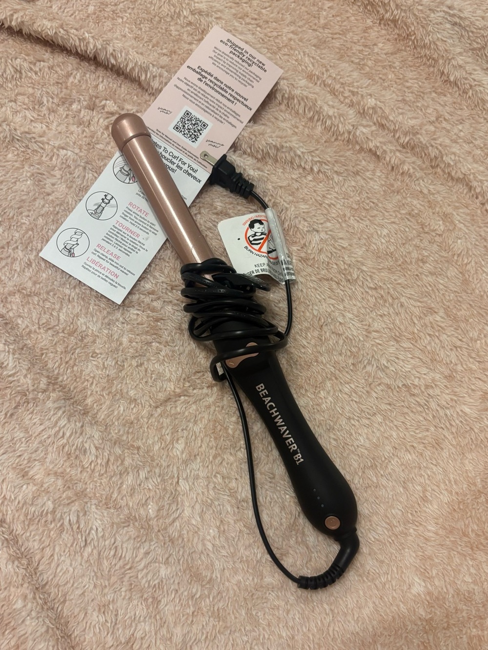Beachwaver B1 Rotating Curling Iron 1in Swivel Cord Ceramic 410°F Black/Pink